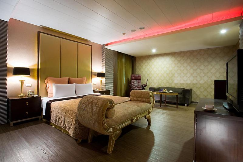 Crystal Business Motel Χσιντσού Εξωτερικό φωτογραφία