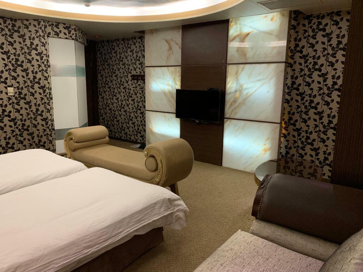 Crystal Business Motel Χσιντσού Εξωτερικό φωτογραφία
